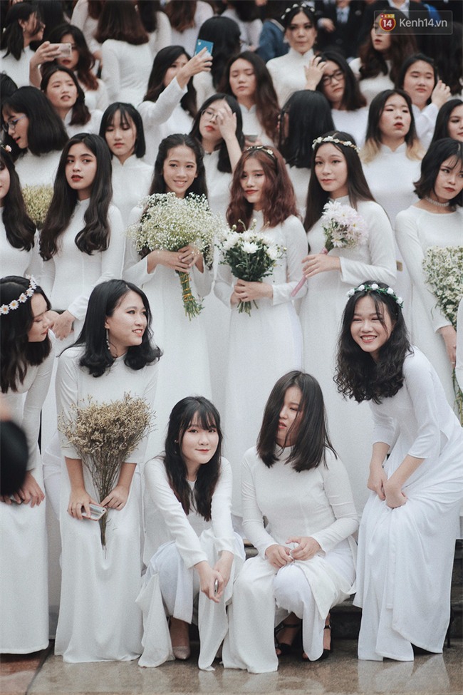 Mỗi năm chỉ có 1 lần được ngắm con gái trường Ams mặc áo dài xinh thế này thôi! - Ảnh 2.