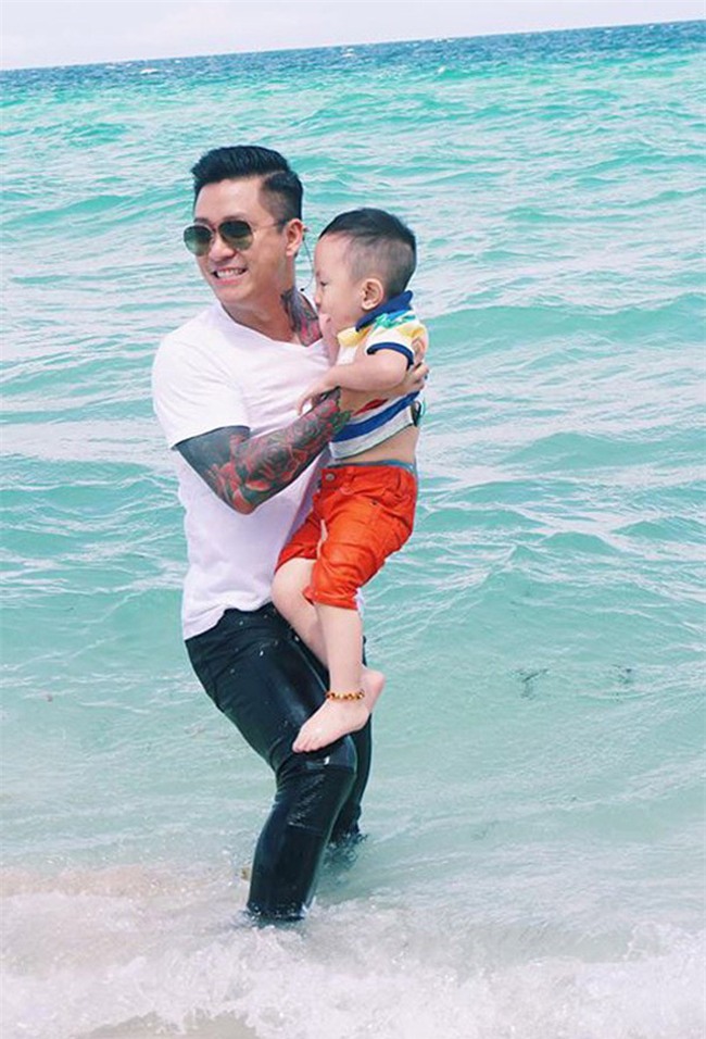 Sao nam Việt: Từng là soái ca "sát gái" hô biến thành "ông bố bỉm sữa" đảm đang - Ảnh 4.