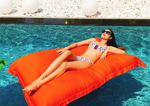 chua toi he, pham huong da mac bikini 