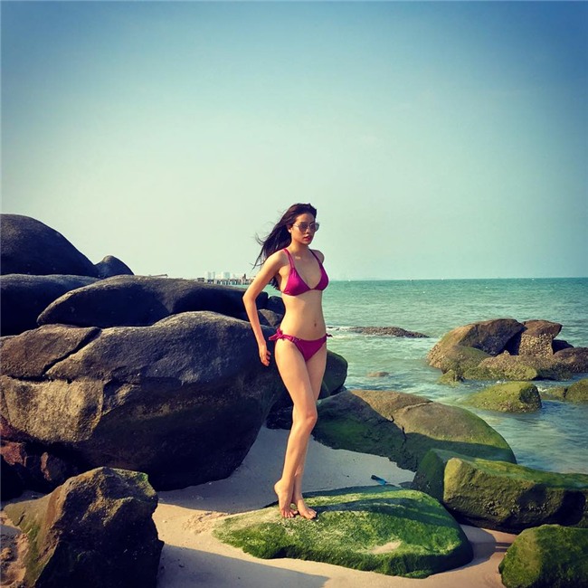 chua toi he, pham huong da mac bikini 