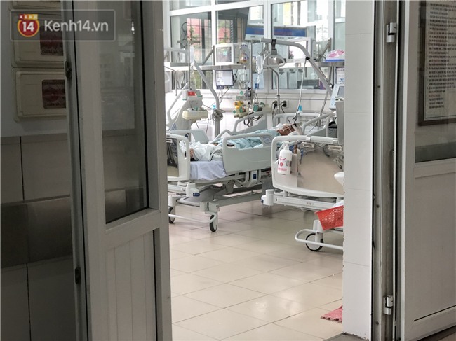 Người thân tiếp nhận thông tin nạn nhân bị kéo lê hàng trăm mét trên đường phố Hà Nội - Ảnh 2.