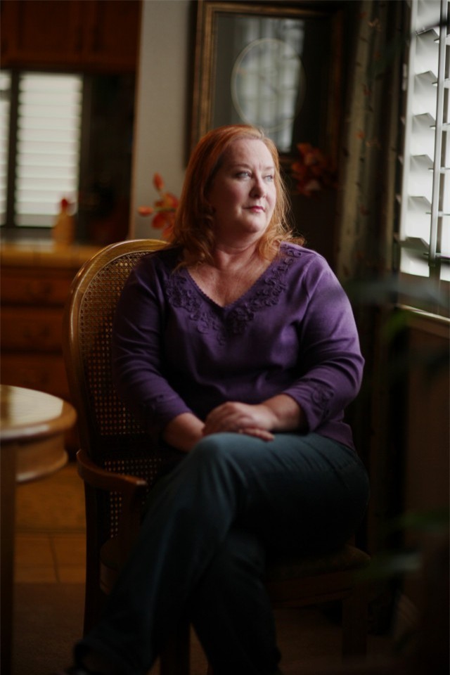 Lòng tin đặt nhầm chỗ, cô gái bị bắt làm nô lệ tình dục, phải nằm trong quan tài gỗ dưới gầm giường 23 tiếng mỗi ngày trong suốt 7 năm - Ảnh 9.