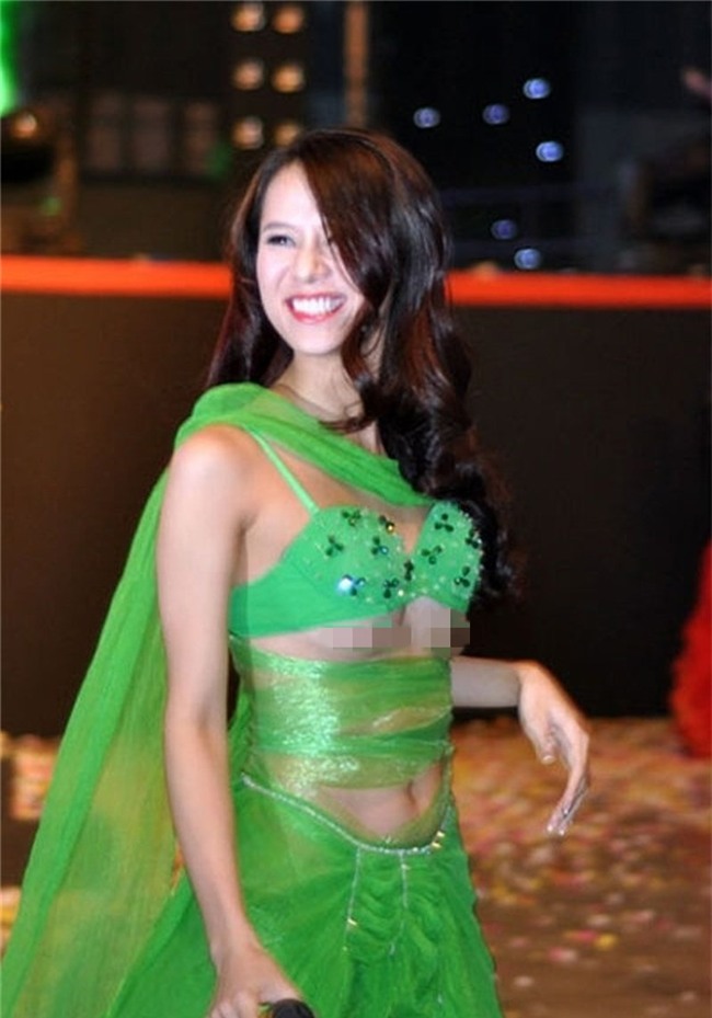 Đâu chỉ Hà Hồ, dàn mỹ nhân Việt này cũng từng ngượng chín vì sự cố lộ hàng - Ảnh 8.