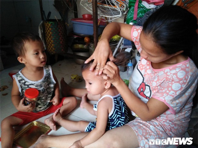 Cám cảnh gia đình bán hết tài sản tìm con, cả nhà ăn cơm chan nước mắm - Ảnh 2.