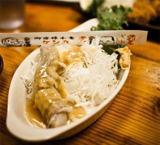 "soc" voi nha hang chuyen phuc vu mon an lam tu cua quy dong vat - 3