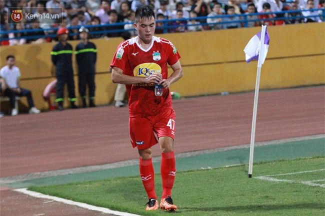 Xuân Trường lần đầu lên tiếng về án phạt của bầu Đức với Tăng Tiến - Ảnh 2.