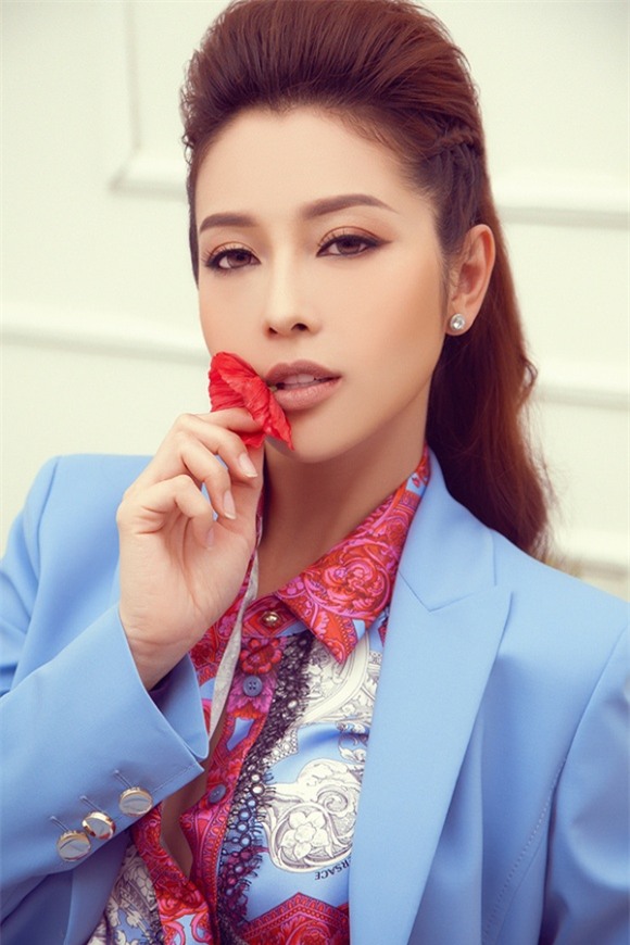 Jennifer Phạm, Hoa hậu Jennifer Phạm, sao Việt