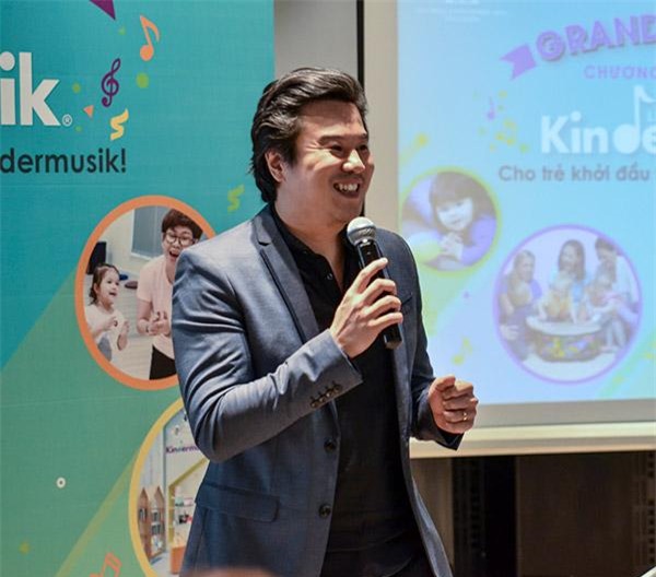 thanh bui: "vo chong toi ap dung giao duc som cho 2 con song sinh tu 6 thang tuoi" - 2