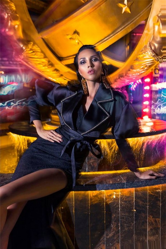 Người mẫu minh triệu,minh triệu khoe chân dài 1m2,sao việt minh triệu