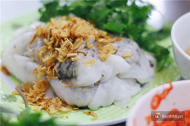 Hàng bánh cuốn lâu năm ở Hà Nội có món nước chấm đặc biệt không hề dùng mắm - Ảnh 4.