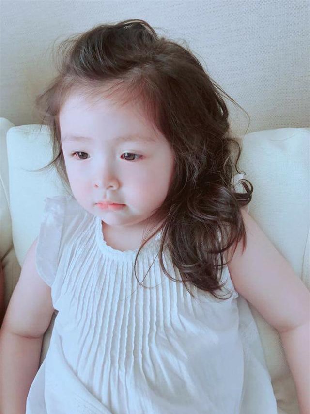 5 "cong chua" nha sao viet du doan kho phan chia ngoi vi neu thi hoa hau trong tuong lai - 10