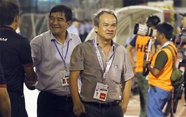 Bộ VHTT&DL; mời họp, bầu Đức nói: ‘Tôi không đi, xấu hổ do không có bằng Đại học’