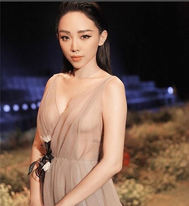 Khong chi Angela Phuong Trinh, nhieu my nhan Viet chay dua khoe than hinh anh 3