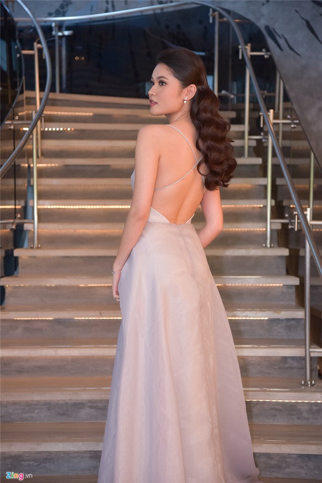 Do My Linh, Huyen My do sac Hoa hau dep nhat the gioi o Sai Gon hinh anh 7
