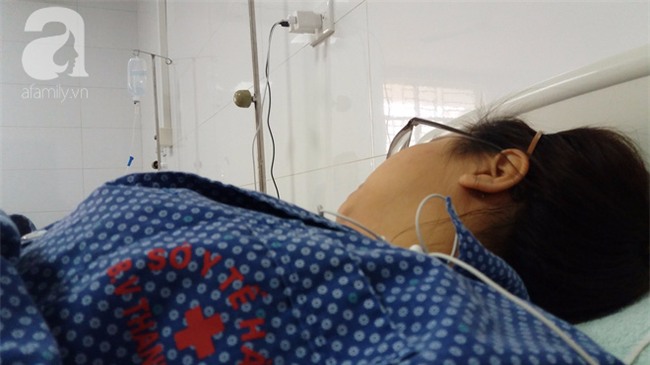 Nữ sinh kinh hãi kể lại giây phút bà chủ trung tâm gia sư cầm dao đưa người đàn ông dọa giết mình - Ảnh 1.