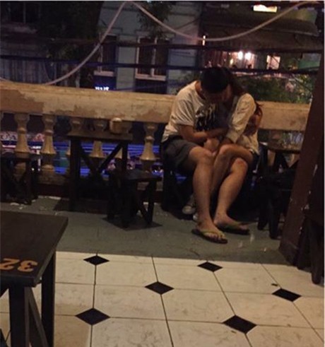 Các cặp đôi ngang nhiên mây mưa ở quán trà sữa, cafe đông người: Phải chăng giới trẻ đang thiếu chỗ yêu? - Ảnh 10.