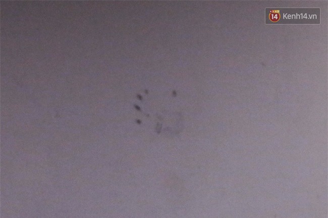 Cuộc sống u tối, lạnh lẽo của những cư dân bám trụ chung cư Carina sau vụ cháy 13 người chết - Ảnh 12.