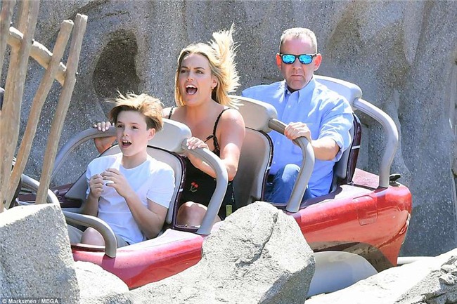 Các con nhà Beckham đều đã cực cao lớn, đặc biệt Harper cho thấy tiềm năng trở thành siêu mẫu - Ảnh 8.