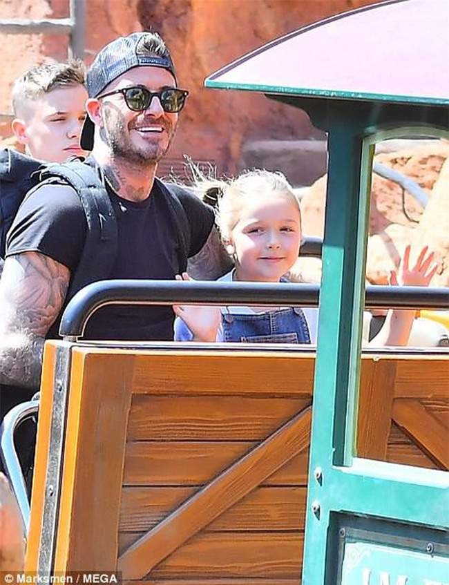 Các con nhà Beckham đều đã cực cao lớn, đặc biệt Harper cho thấy tiềm năng trở thành siêu mẫu - Ảnh 9.