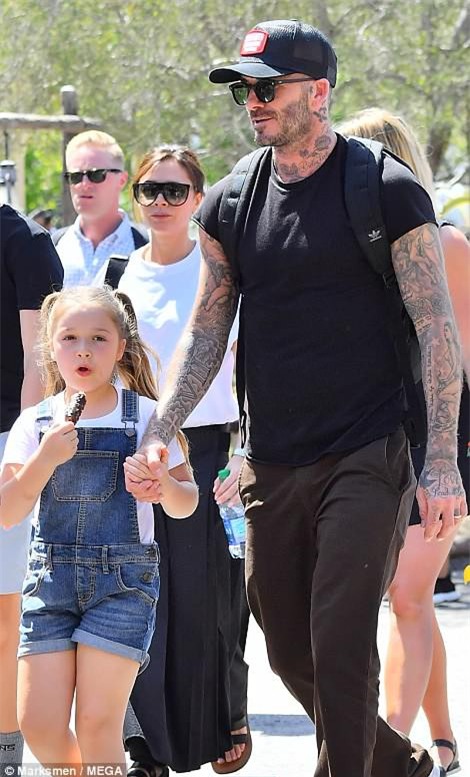 Các con nhà Beckham đều đã cực cao lớn, đặc biệt Harper cho thấy tiềm năng trở thành siêu mẫu - Ảnh 3.
