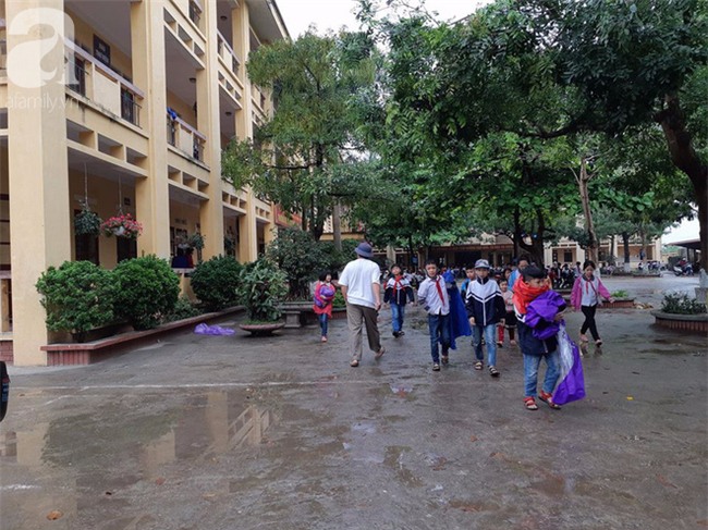 Vụ thầy giáo bị tố dâm ô nhiều nữ sinh: Gia đình thầy giáo xin lỗi học sinh, phụ huynh - Ảnh 3.