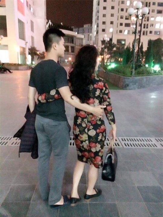 Vợ hốt hoảng thấy ảnh chồng chụp với phụ nữ khác, biết danh tính rồi còn giật mình hơn - Ảnh 3.