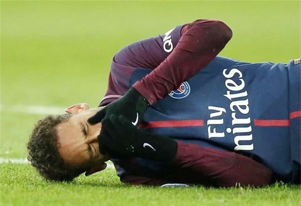 Neymar phot lo chuc vo dich Ligue 1 cua PSG hinh anh 2