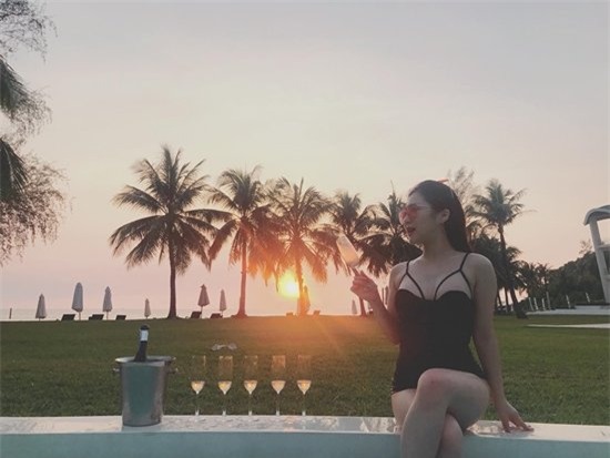 Hương Tràm,Huyền My,Kỳ Duyên,Húa Vĩ Văn,Phương Thanh,làng sao