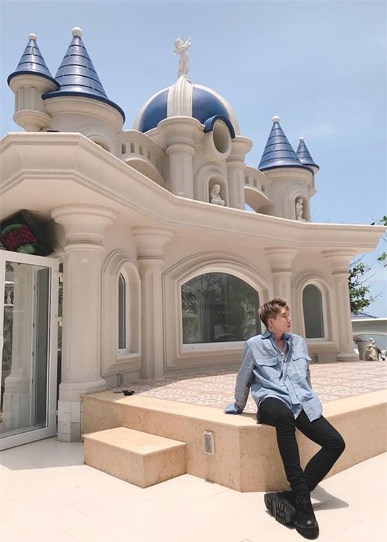 Hương Tràm,Huyền My,Kỳ Duyên,Húa Vĩ Văn,Phương Thanh,làng sao