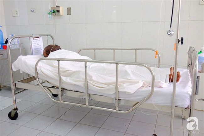 Con rể ghen với bố vợ, phóng hỏa đốt cả nhà khiến bố vợ tử vong, hai mẹ con bị phỏng không có tiền chạy chữa - Ảnh 6.