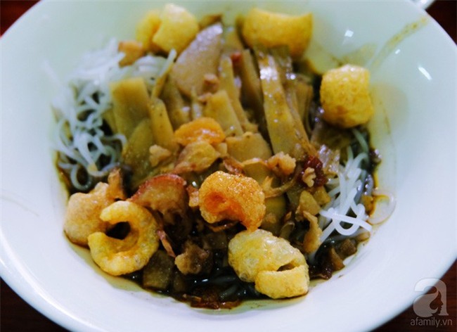 Bún cua thối - món đặc sản đầy thử thách của phố núi Pleiku, thách bạn nếm thử mà không bịt mũi? - Ảnh 3.