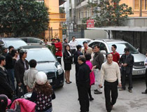 Chặt chém phí trông giữ xe tại Bờ Hồ-1