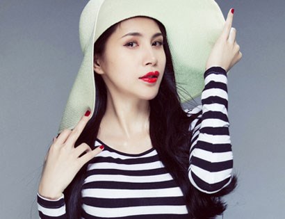 Thủy Tiên bất ngờ làm giám khảo Bước nhảy hoàn vũ 2013