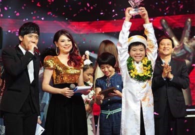 Quang Anh vượt Mỹ Chi thành quán quân The Voice Kids