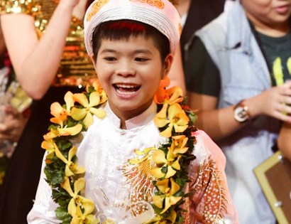 Bố Quang Anh: 'Nhà chúng tôi nghèo lắm tiền đâu mua giải'