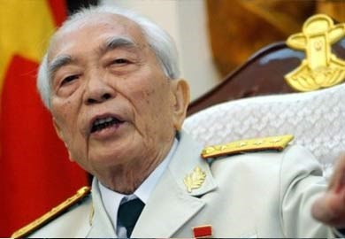 Một bài thơ bất hủ về Đại tướng Võ Nguyên Giáp