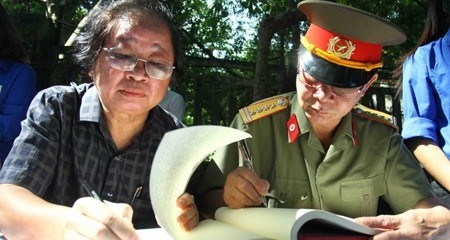 ‘Phu nhân Đại tướng bị sốc sau mất mát'