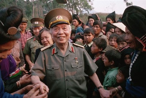 “Nhân dân đến với anh Văn không phải để tìm ô dù”