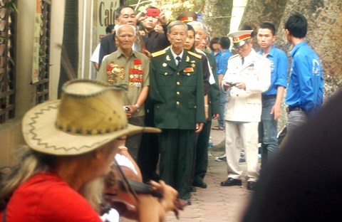 Anh hùng La Văn Cầu kể kỷ niệm với Tướng Giáp