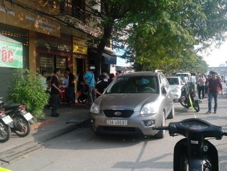 Nghi vấn dấu vết trên chiếc xe bác sĩ Tường chở xác nạn nhân