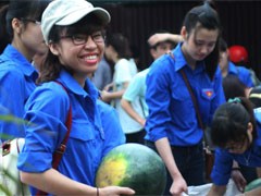 Bán dưa hấu ủng hộ nông dân Quảng Nam: 30 phút 1 tấn đã hết veo