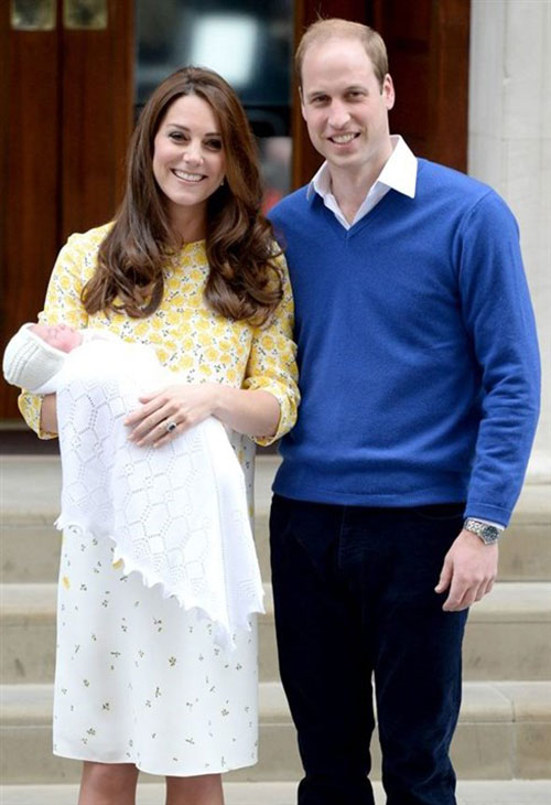 Công nương Kate và hoàng tử William hạnh phúc chào đón cô công chúa nhỏ của mình