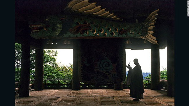 13. Buseoksa: 108 bậc thang từ cổng Cheonwang tới cổng Anyang ở đền Buseoksa tượng trưng cho số lần luân hồi.