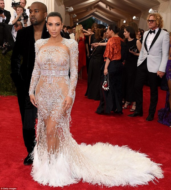 Cặp vợ chồng Kim - Kanye thu hút sự chú ý của giới truyền thông