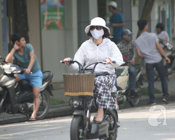 Chị em thường chọn khoác trên mình một bộ đồ kín mít từ đầu đến tận ngón chân tựa như hóa trang thành Ninja.