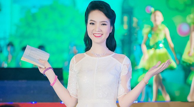 Nhan sắc xinh đẹp và bí quyết hack tuổi của BTV Thụy Vân-10