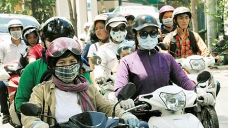 Nắng nóng kỷ lục đầu năm đến nay: Cuộc sống đảo lộn