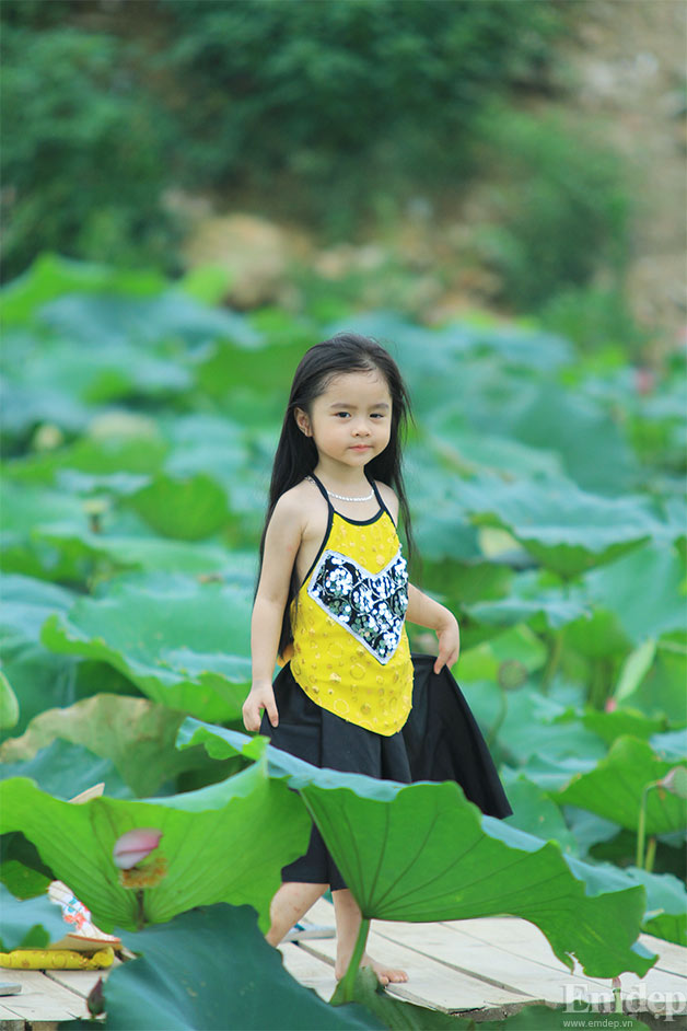 Thậm chí nhiều bé không biết tạo dáng nhưng cũng có hình ảnh vô cùng đáng yêu.