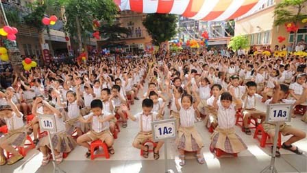 Khai giảng đã thực sự vì học sinh?