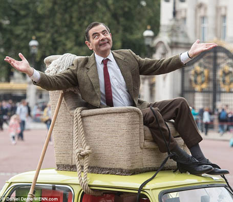 Với sự xuất hiện nhân dịp kỷ niệm đặc biệt này, Mr Bean gợi nhớ về tập phim “Do-It-Yourself Mr Bean”.